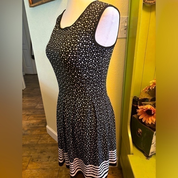 Max Studio Polka Dot Fit and Flare Dress Black & White Small S - Picture 2 of 5